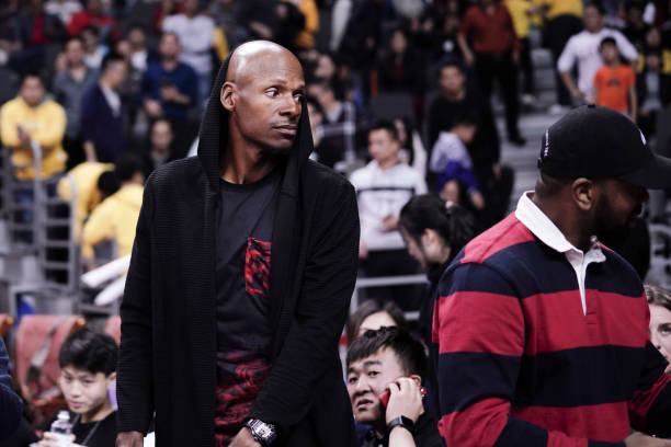 篮球基础知识：控球后卫和得分后卫的号码定位解析