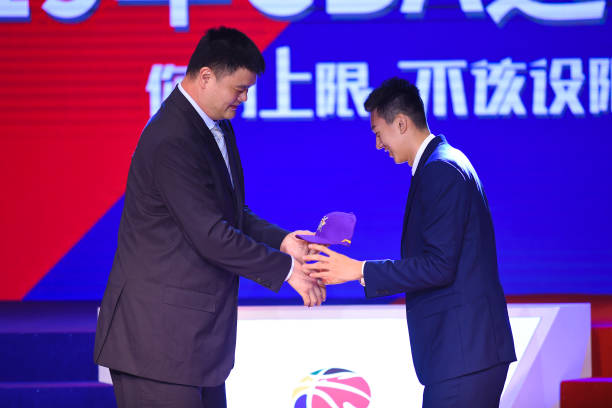 青春篮球故事继续！篮板青春第三季全集在线观看指南