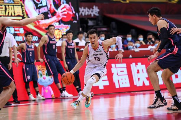 全能中锋笔趣阁:一场关于足球、梦想与坚持的故事