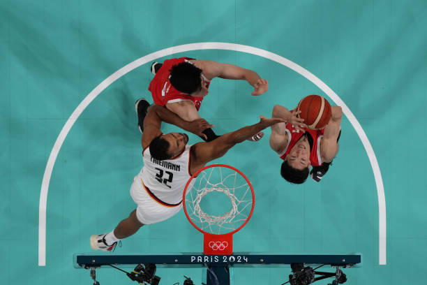 提升防守效率：5种必备防守脚步训练方法