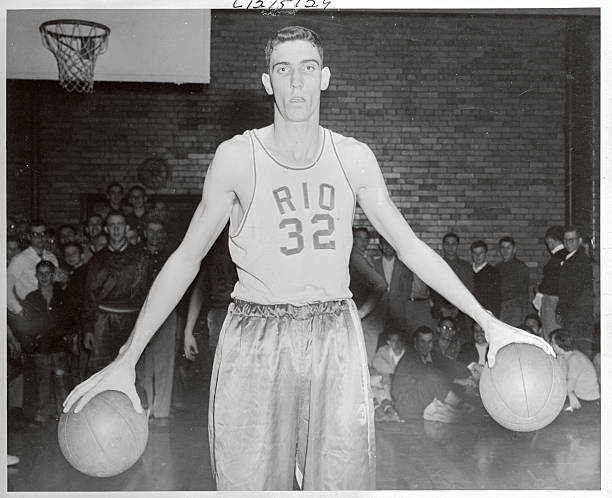 单位数号码的优势:解析大前锋号码选择对比赛表现的影响