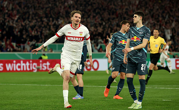 欧冠资格赛第二轮：战术分析与关键球员预测