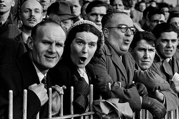 哈兰德本赛季已轰入28球,对比同期梅罗数据谁更恐怖?