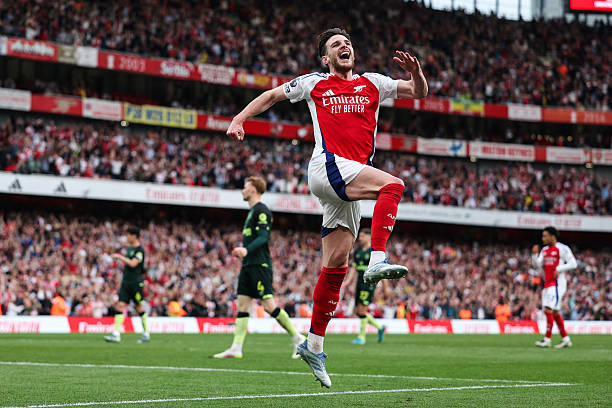 哈兰德在多特蒙德与曼城的号码变迁：数字背后的意义