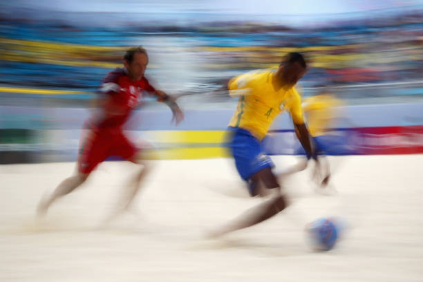 欧冠决赛战术复盘:谁主导了比赛节奏?