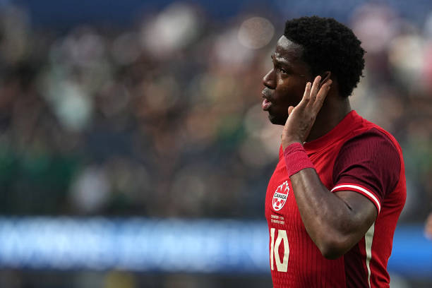 告别卡顿!咪咕足球直播无插件版全程高能解说