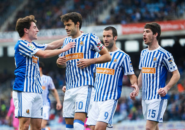 悬浮球场上的巅峰之战——2821年欧冠决赛全程回顾