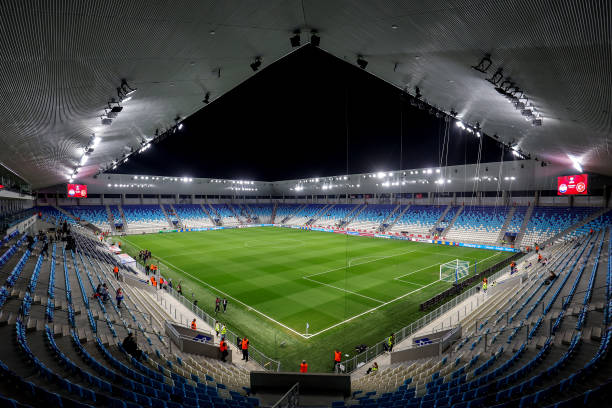 五人制与三人制足球场尺寸差异:关键数据对比