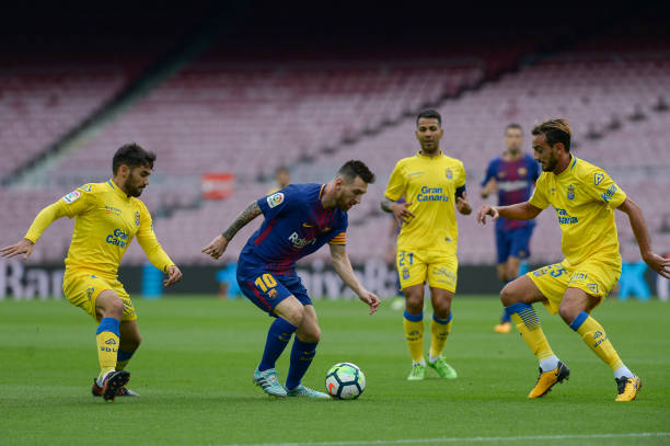 角球与间接任意球的区别：规则对比与应用场景