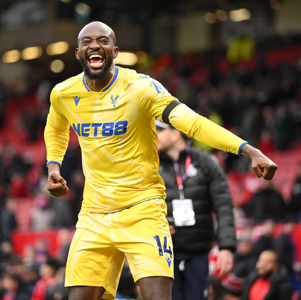 欧冠抽签结果出炉:曼城巴黎同组,梅罗对决再上演