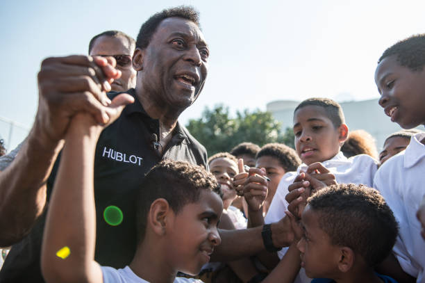 欧冠经典对决：皇马4-1马竞，白衣军团展现王者风范