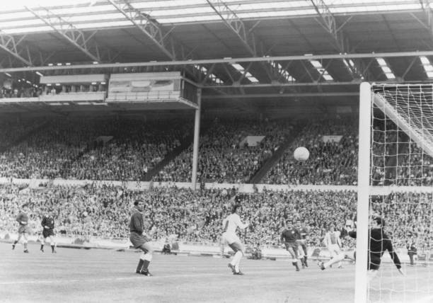 2009欧冠淘汰赛战术分析:瓜迪奥拉的tiki-taka统治欧洲