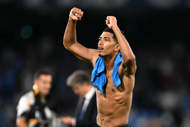 战术分析:利用禁区任意球快发创造得分机会