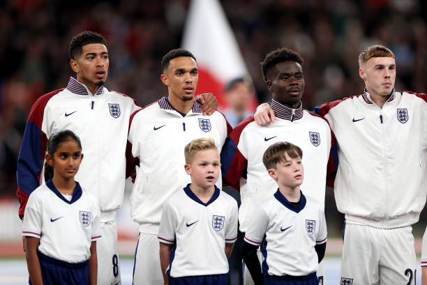 皮克看穿C罗战术？这段视频引发热议！