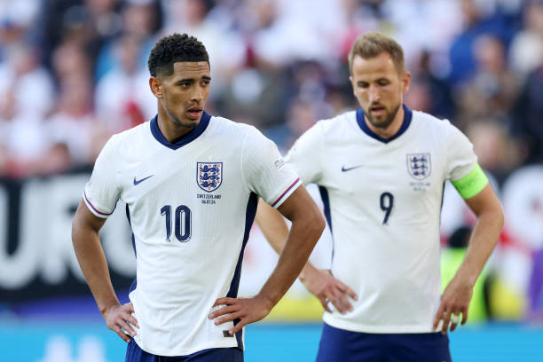 伤病与巅峰:内马尔的玻璃属性VS C罗的超长待机