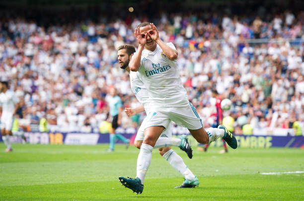 从点球阴影到球王加冕:梅西与巴乔的救赎之路