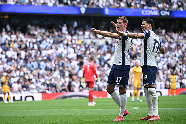 不可错过的经典!梅西对C罗最精彩比赛回顾