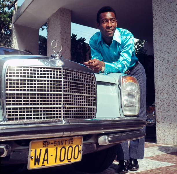 法甲降级球队盘点:哪些昔日劲旅曾跌落低谷?