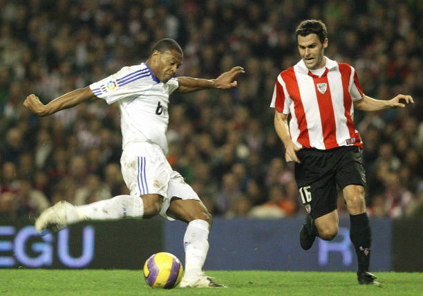 马特乌斯时刻卡VS黄传卡：实况手游玩家该如何选择？