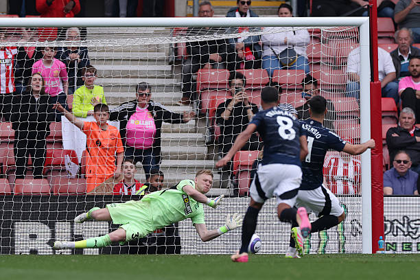 实时更新：6月17日全球足球赛程及比分追踪