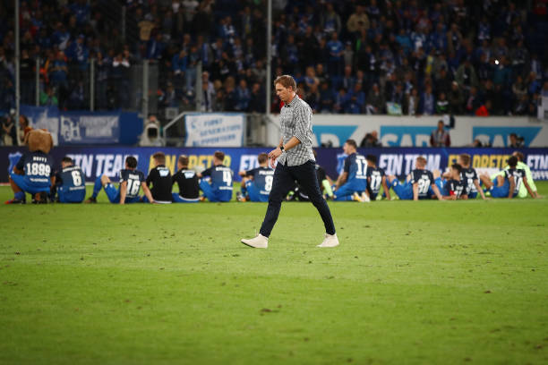 卡卡为什么巅峰期那么短？伤病还是战术原因？