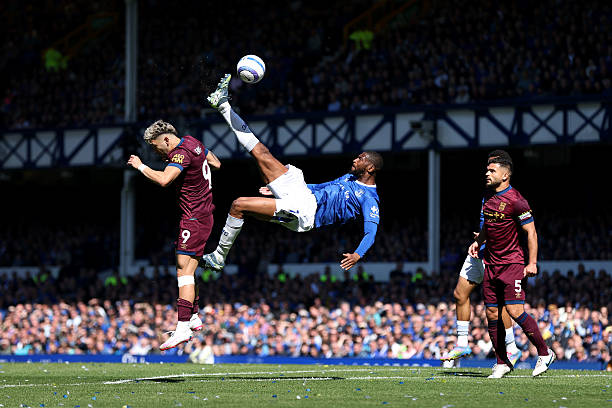 2020-2021欧冠小组抽签与开赛时间全解析