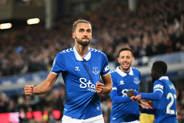 哈里·凯恩与女友凯蒂的爱情故事,从校园到婚姻