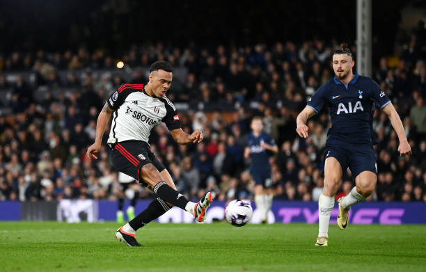 足球时间表：今天各大赛事开球时间汇总