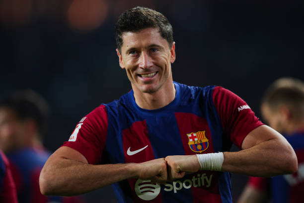 最新！2024欧冠决赛曼城绝杀瞬间回放+战术解析