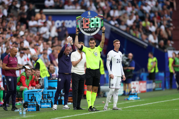 中超角球大师？刘彬彬的弧线为何如此致命？