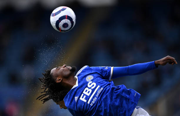 瓜迪奥拉战术失灵!曼城1-3惨败里昂止步欧冠八强