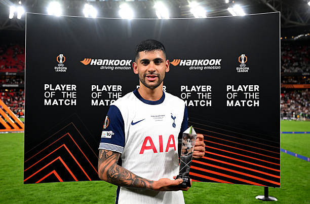 从世界杯四强到最新排名:摩洛哥队在世界足坛的地位