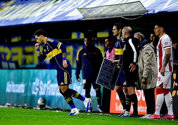 今日足球赛比分查询:手机APP与网站推荐