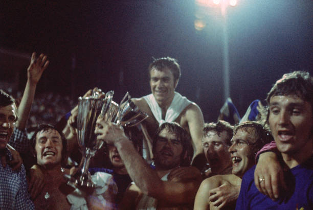 打破物理极限？探讨人类踢出最远任意球的可能性