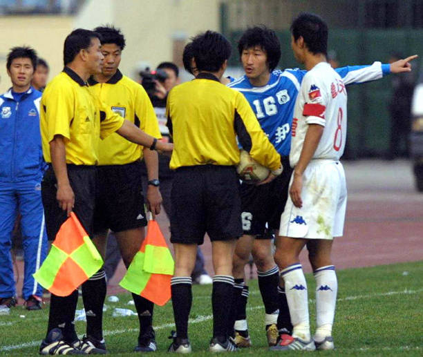 大罗现任事业版图：从足球传奇到俱乐部老板的蜕变