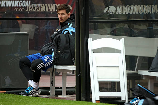 皇马0号球衣的新主人:姆巴佩号码选择的三大原因