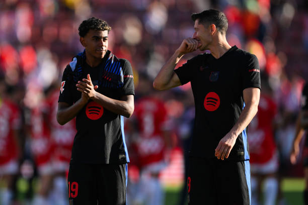 亚洲杯VAR争议不断：裁判判罚成焦点，多队表达不满