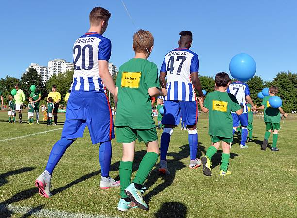 河北足球俱乐部2023年社会责任报告发布,助力青少年足球发展