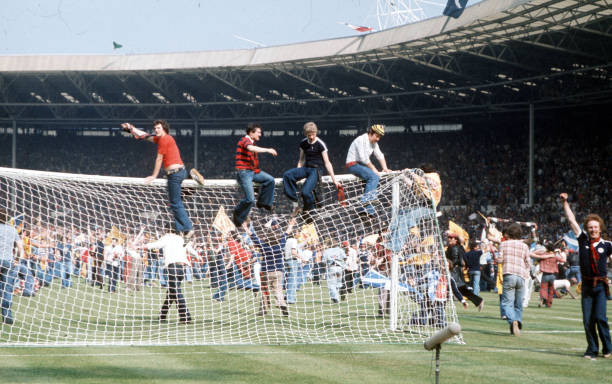 成都蓉城队中超比赛直播平台盘点：电视与网络选择