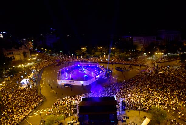 欧冠联赛与欧洲杯：哪个赛事更具历史意义？