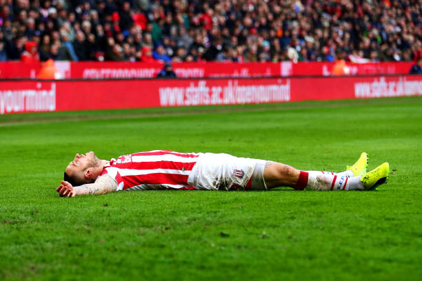 哈兰德谈梅西91球:现代足球防守更强,他的纪录更显伟大