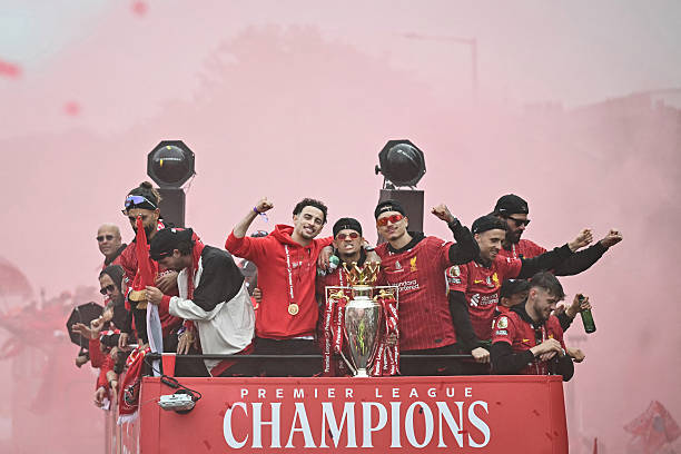 德甲球队近期状态走势：连胜与连败队伍一览