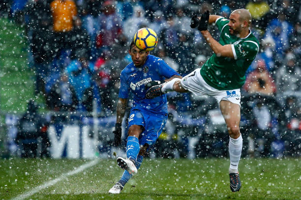 姆巴佩的“龟速”传奇：从足球场到下水道的奇妙对比