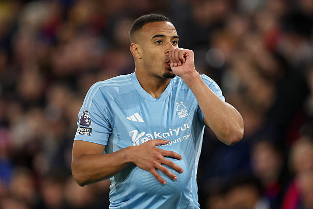 从冰球强国到足球新星：芬兰全球排名的跨界突破