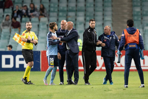 今晚足球盛宴:热门赛事直播观看指南