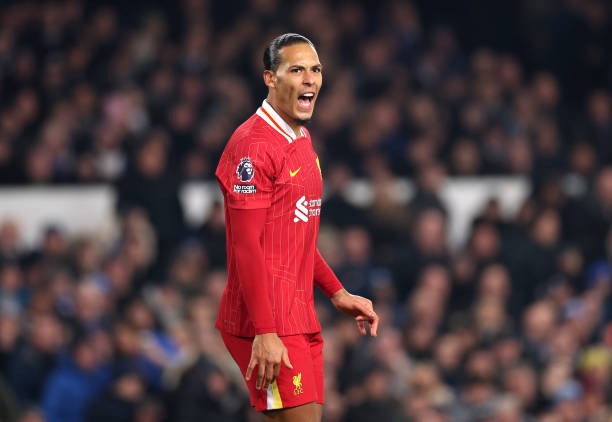 足球荣誉的开端：世界第一个足球先生的历史意义