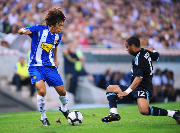 贝克汉姆VS现代球员:长传球技术在足球演变中的角色