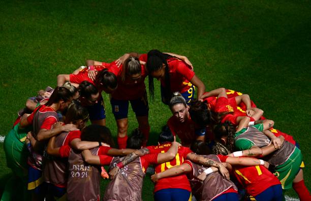 欧冠资格赛第二轮焦点战:五大看点不容错过!