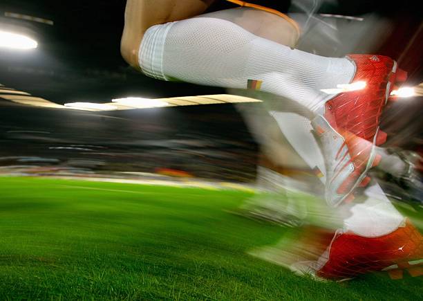 欧冠资格赛2024：两回合比赛如何决定最终胜利者？