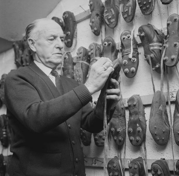 足球解说的艺术：爱奇艺体育如何打造沉浸式观赛体验